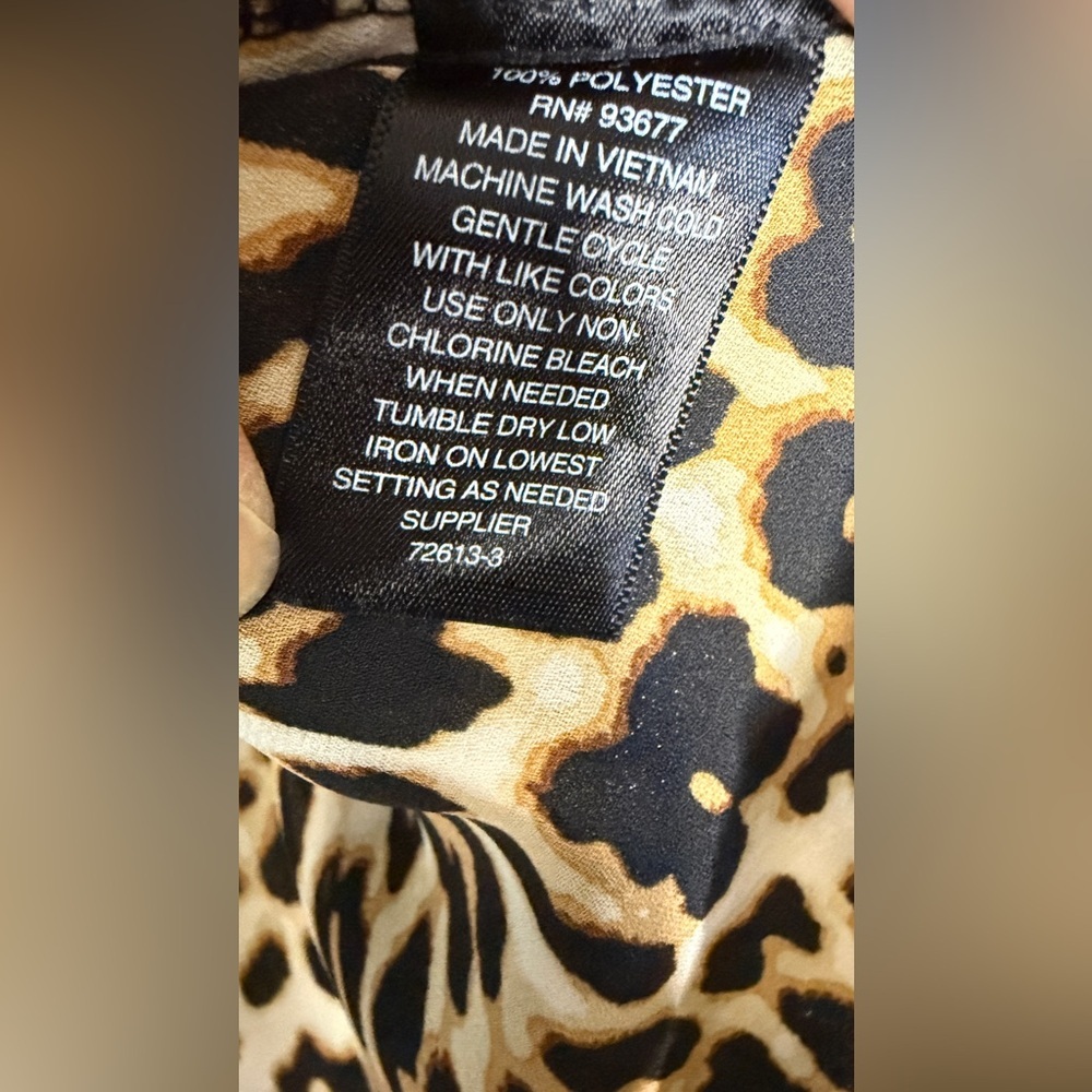 Worthington Animal Print Button Down Shirt, Large - Picture 4 of 5